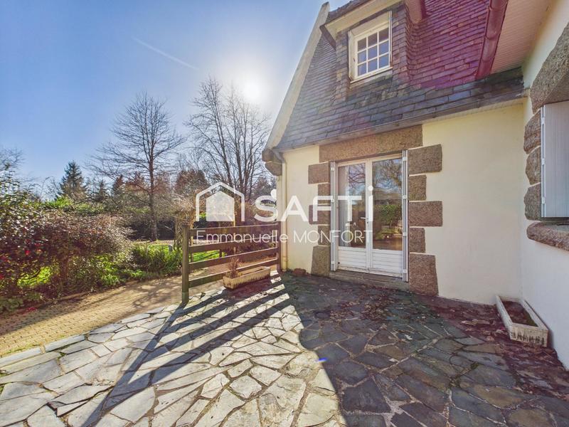 Maison - 250 m² - 11 pièces