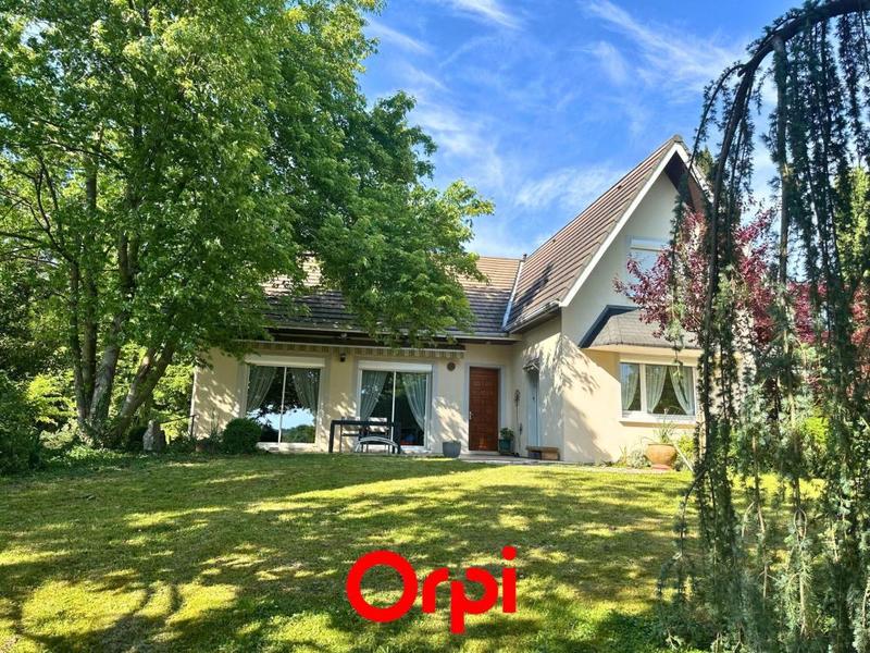 Maison - 213 m² - 7 pièces