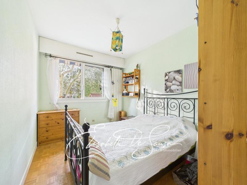 Maison - 267 m² - 7 pièces