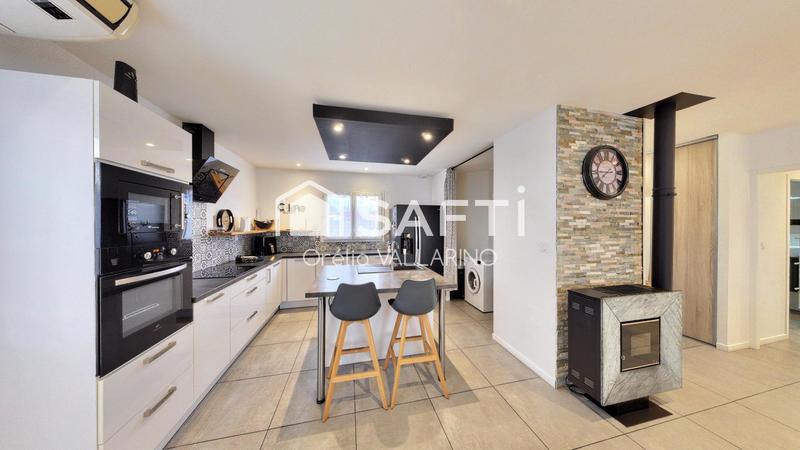 Maison - 88 m² - 4 pièces