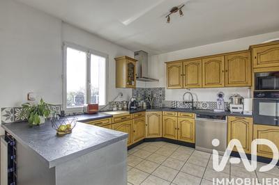 Maison - 98 m² - 5 pièces