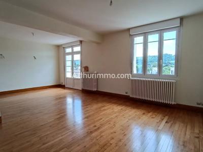 Appartement - 100 m² - 5 pièces