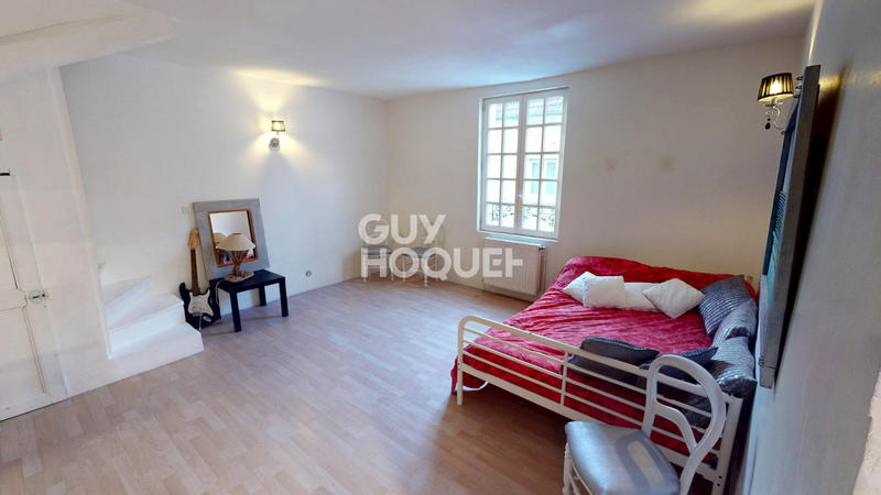 Maison - 417 m² - 15 pièces