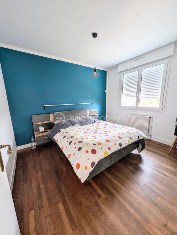 Maison - 188 m² - 8 pièces