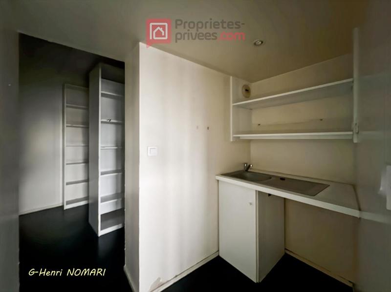 Parking / Garage - 230 m²