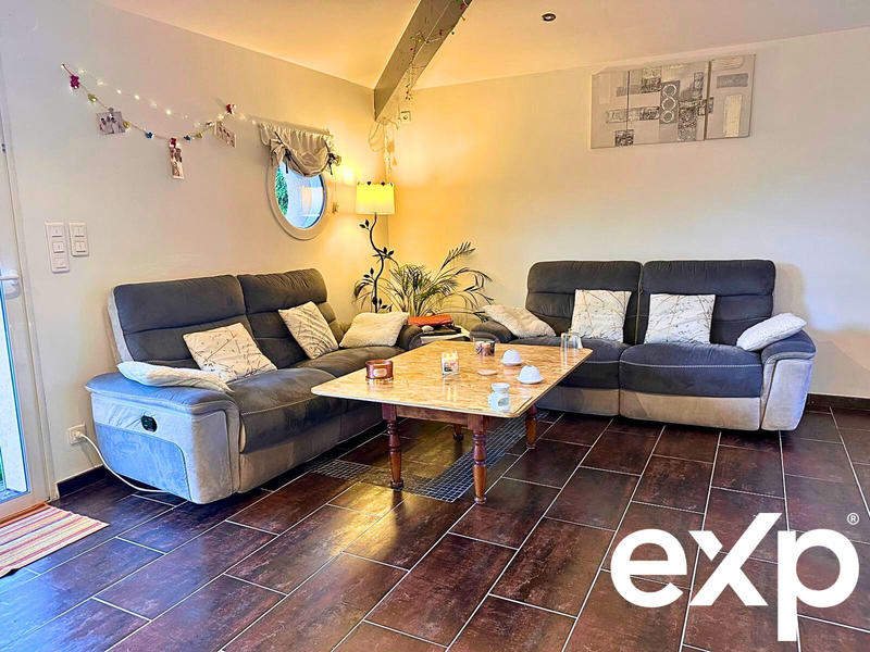 Maison - 170 m² - 9 pièces