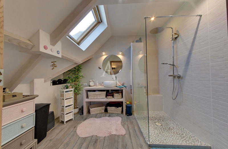 Maison - 170 m² - 7 pièces