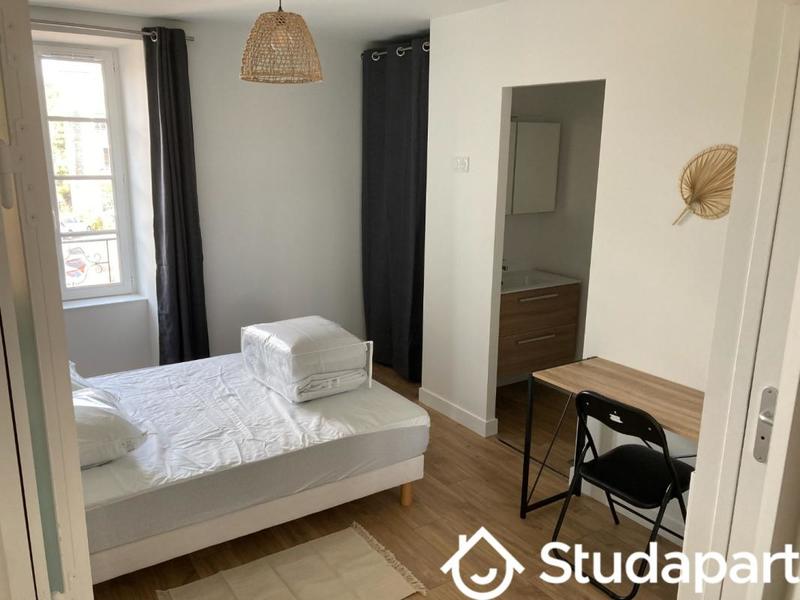 Chambre - 15 m² - 1 pièce