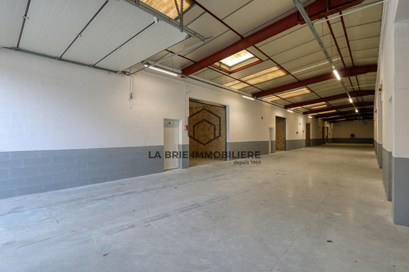 Local d'activité / Entrepôt - 43 m² - 1 pièce