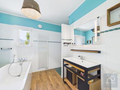 Maison - 160 m² - 5 pièces