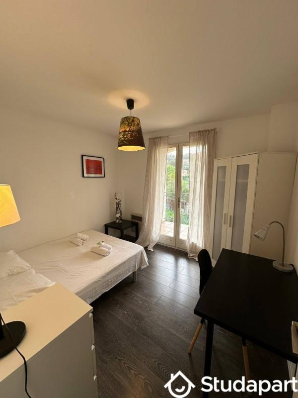 Appartement - 120 m² - 5 pièces