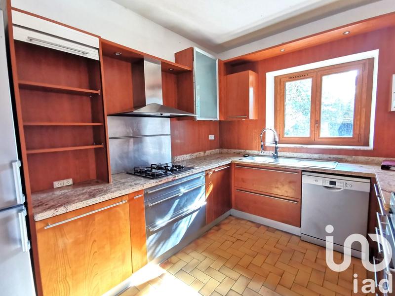 Maison - 177 m² - 8 pièces
