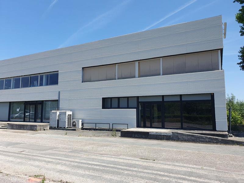 Local commercial - 790 m²