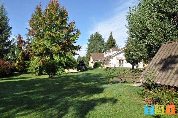 Maison - 365 m² - 7 pièces