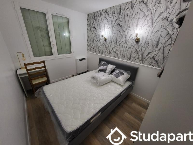 Chambre - 11 m² - 1 pièce