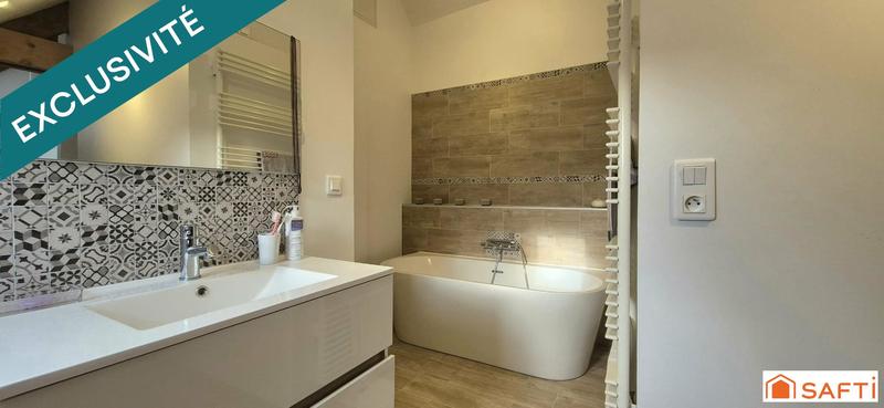 Maison - 205 m² - 8 pièces