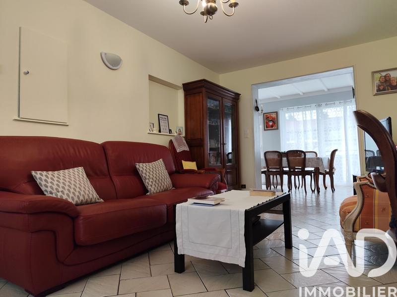 Maison - 90 m² - 5 pièces