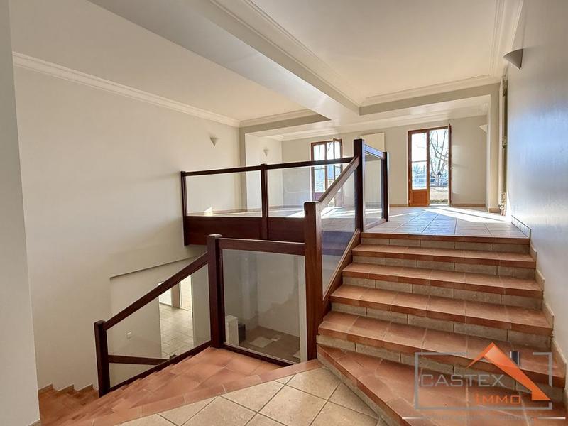 Local commercial - 249 m²