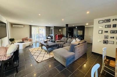 Villa - 99 m² - 4 pièces