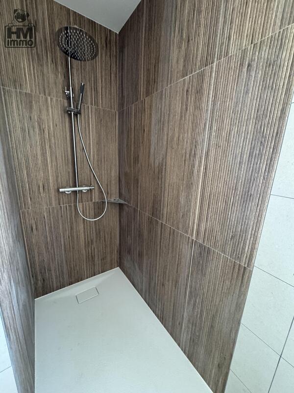 Maison traditionnelle - 99 m² - 4 pièces