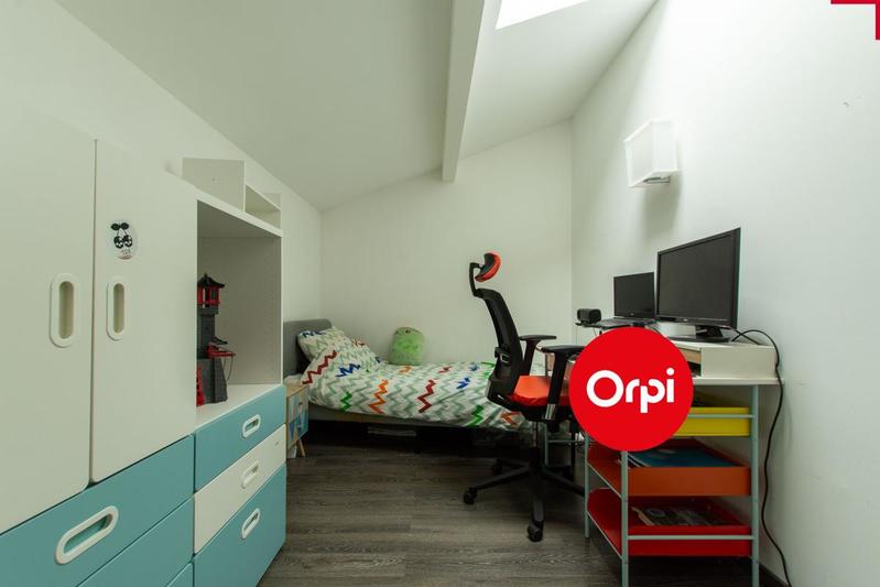 Maison - 102 m² - 5 pièces