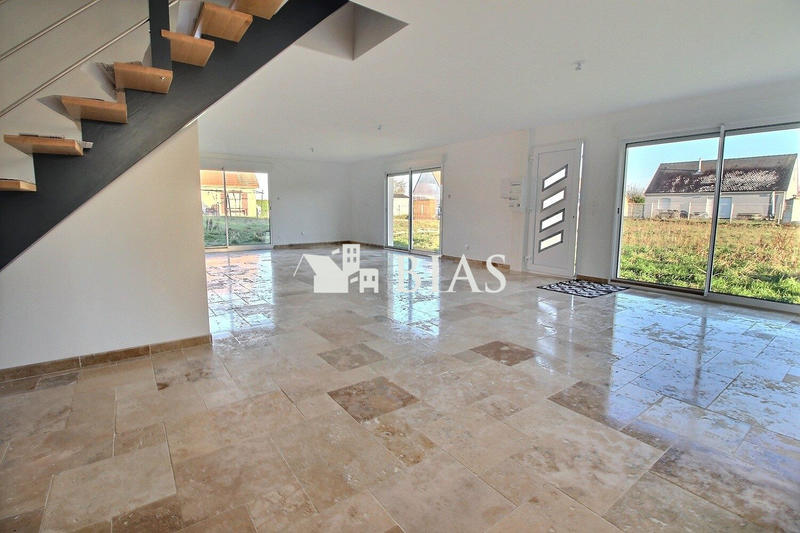 Maison - 137 m² - 5 pièces