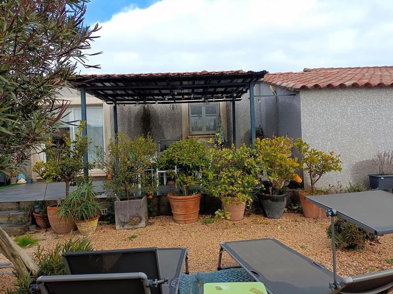 Immeuble - 210 m² - 7 pièces