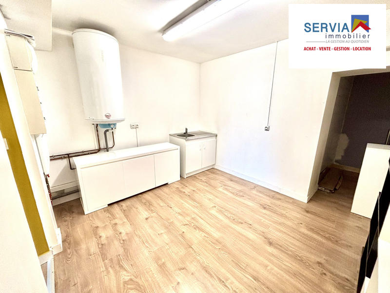 Local commercial - 46 m² - 3 pièces