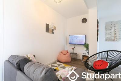 Chambre - 11 m² - 1 pièce