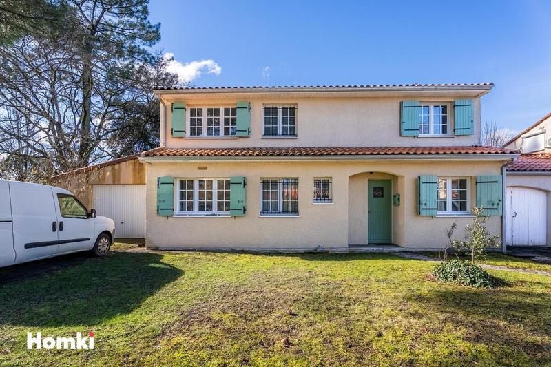 Maison - 160 m² - 6 pièces