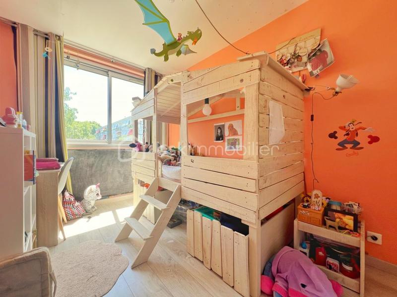 Appartement - 81 m² - 5 pièces