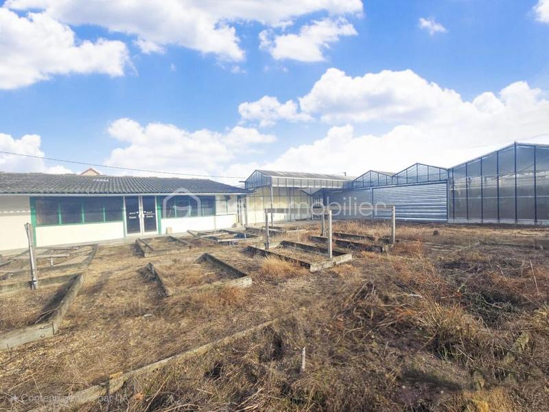 Local commercial - 825 m² - 8 pièces