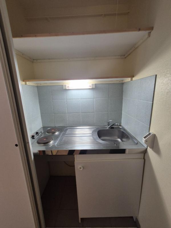 Maison - 3 712 m² - 59 pièces