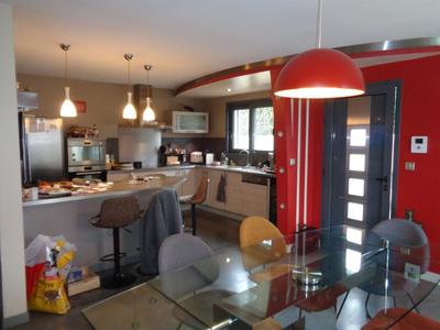 Villa - 130 m² - 5 pièces