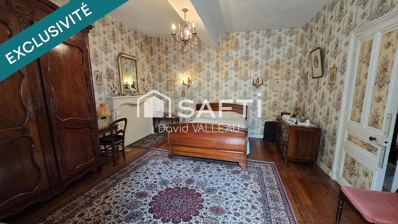 Maison - 225 m² - 8 pièces