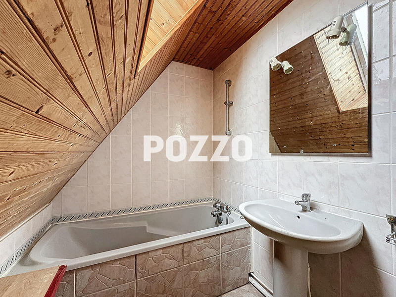 Maison - 104 m² - 5 pièces