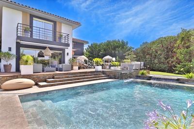 Maison - 300 m² - 10 pièces