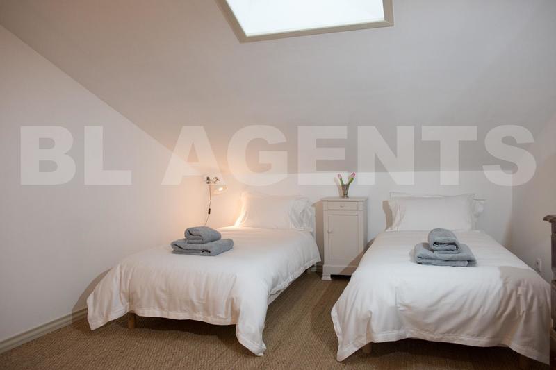 Maison en pierre - 200 m² - 8 pièces