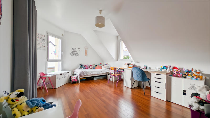 Maison - 127 m² - 5 pièces