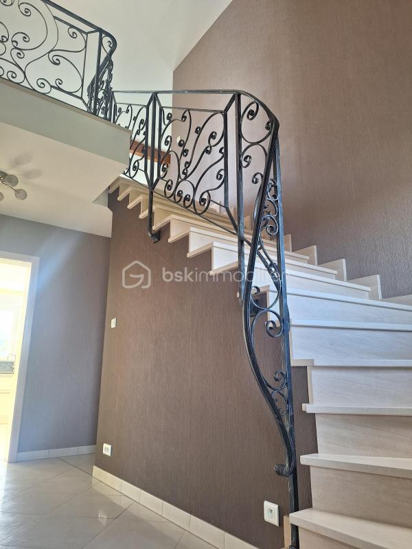 Maison - 175 m² - 6 pièces