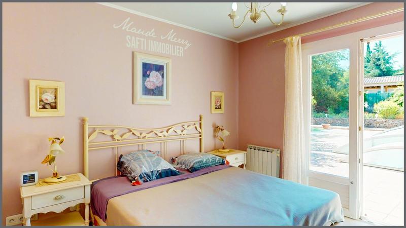 Maison - 160 m² - 7 pièces