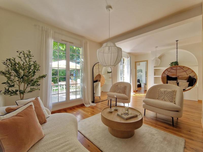 Pavillon - 188 m² - 7 pièces