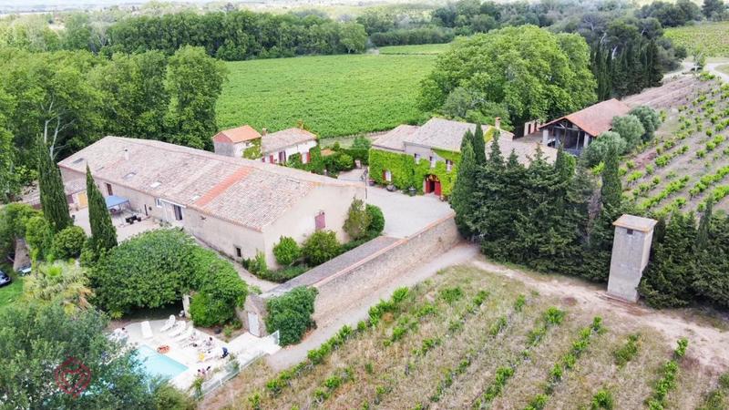 Propriété - 530 m² - 23 pièces