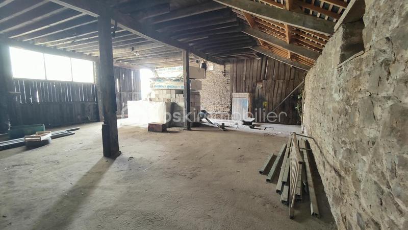 Maison - 400 m² - 6 pièces