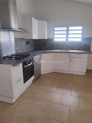 Maison - 98 m² - 5 pièces