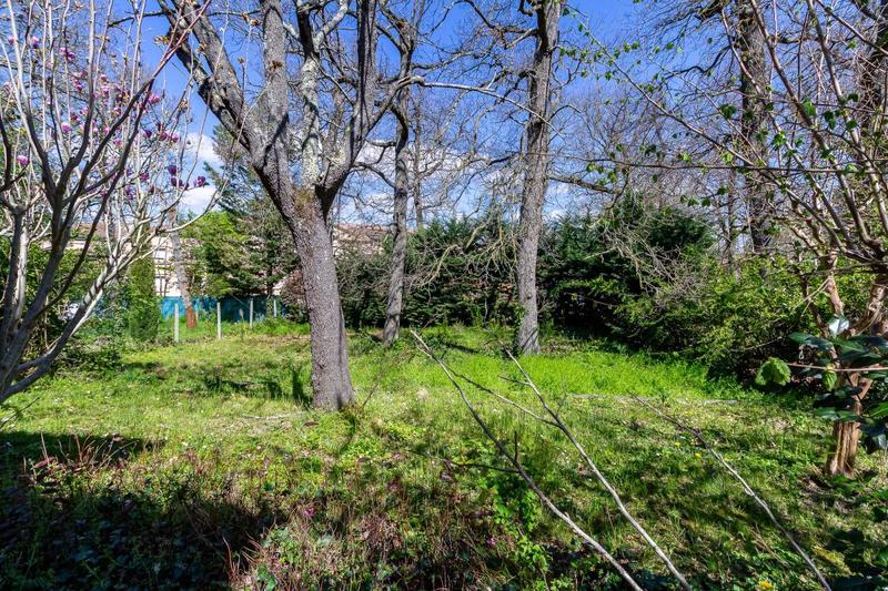 Maison - 220 m² - 6 pièces