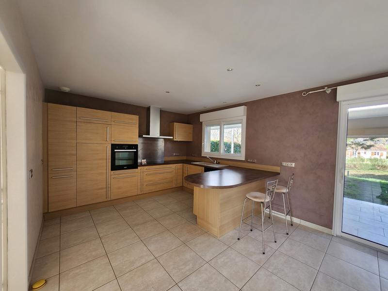 Maison - 85 m² - 4 pièces