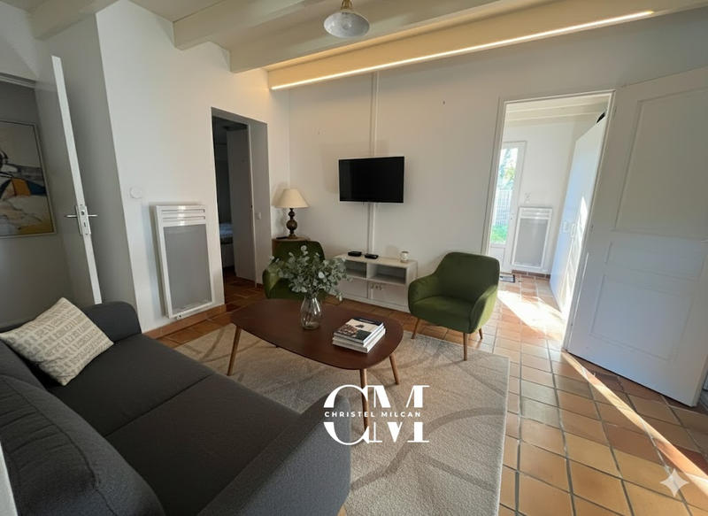 Maison - 330 m² - 11 pièces