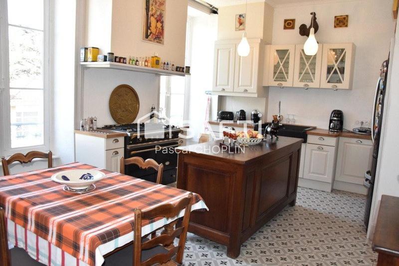 Appartement - 160 m² - 6 pièces