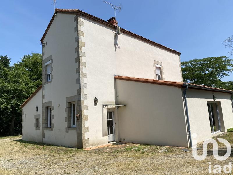 Maison - 192 m² - 6 pièces